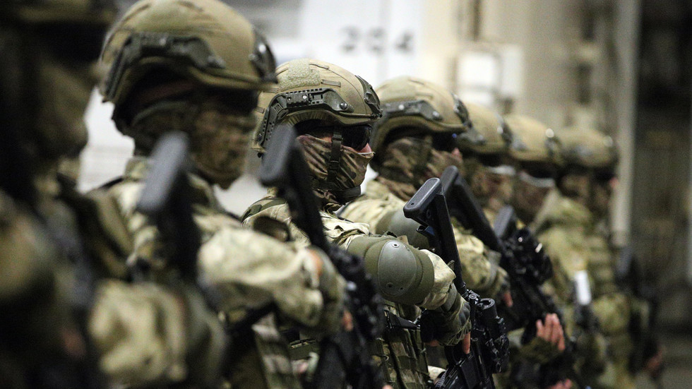 NATO si udržiava masívnu vojenskú prítomnosť pred Ruskom, vyhlásil minister obrany NATO si udržiava masívnu vojenskú prítomnosť pred Ruskom, vyhlásil minister obrany