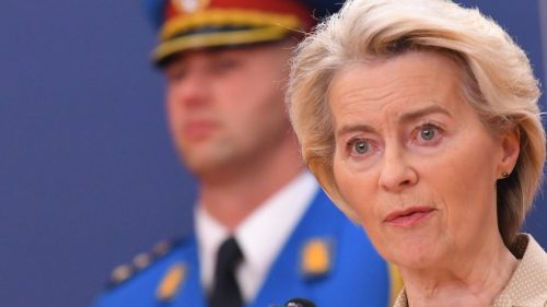 Von der Leyenová dáva kandidátovi EÚ ultimátum