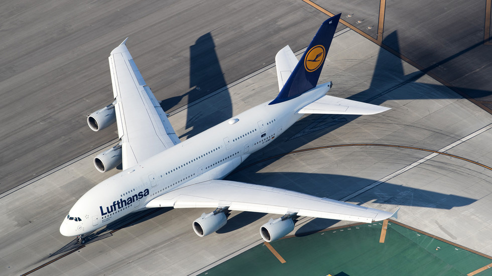 Lufthansa oznamuje zníženie počtu viac ako 100 liniek Lufthansa oznamuje zníženie počtu viac ako 100 liniek