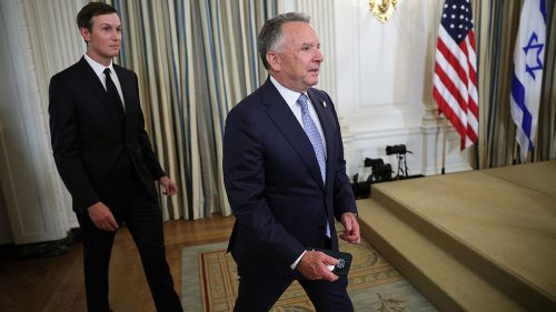 Trumpovi poradcovia sa „cítili zradení“ Izraelom