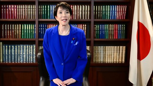 Japonsko si za prvú premiérku zvolilo tvrdú konzervatívku