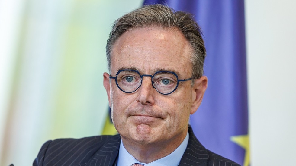 Belgicko odoláva tlaku EÚ na financovanie Kyjeva z ruských aktív. Belgicko odoláva tlaku EÚ na financovanie Kyjeva z ruských aktív.