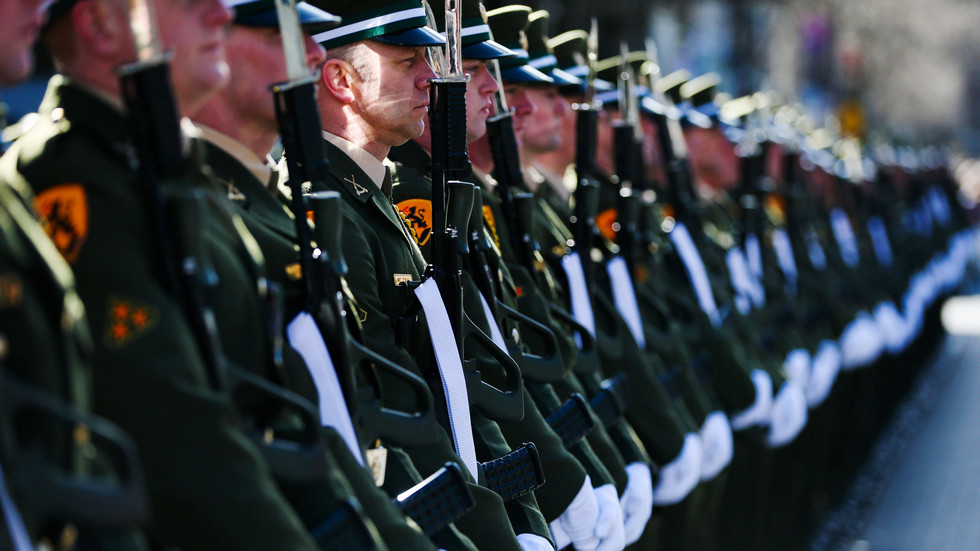 Bývalý veliteľ NATO tvrdí, že zjednotené Írsko by mohlo pomôcť Rusku a Číne Bývalý veliteľ NATO tvrdí, že zjednotené Írsko by mohlo pomôcť Rusku a Číne