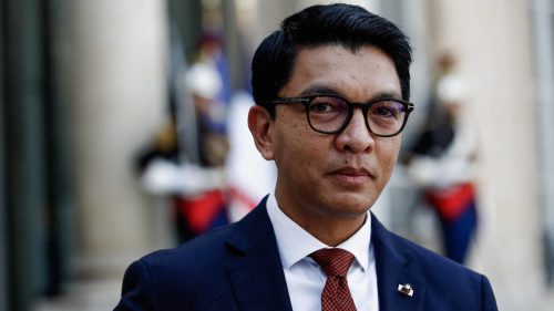 Zvrhnutému madagaskarskému lídrovi odobrali občianstvo
