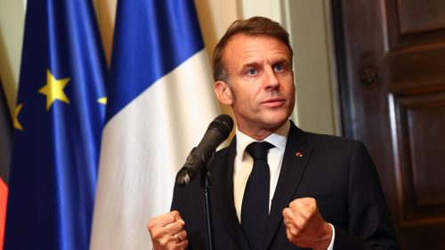 Macron „sníva“ o vojenskej intervencii na Ukrajine, tvrdí Moskva