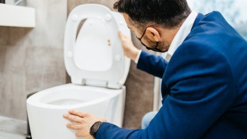 Talianske firmy stratia kvôli sankciám voči Rusku na toaletách 140 miliónov eur, tvrdí šéf odborov