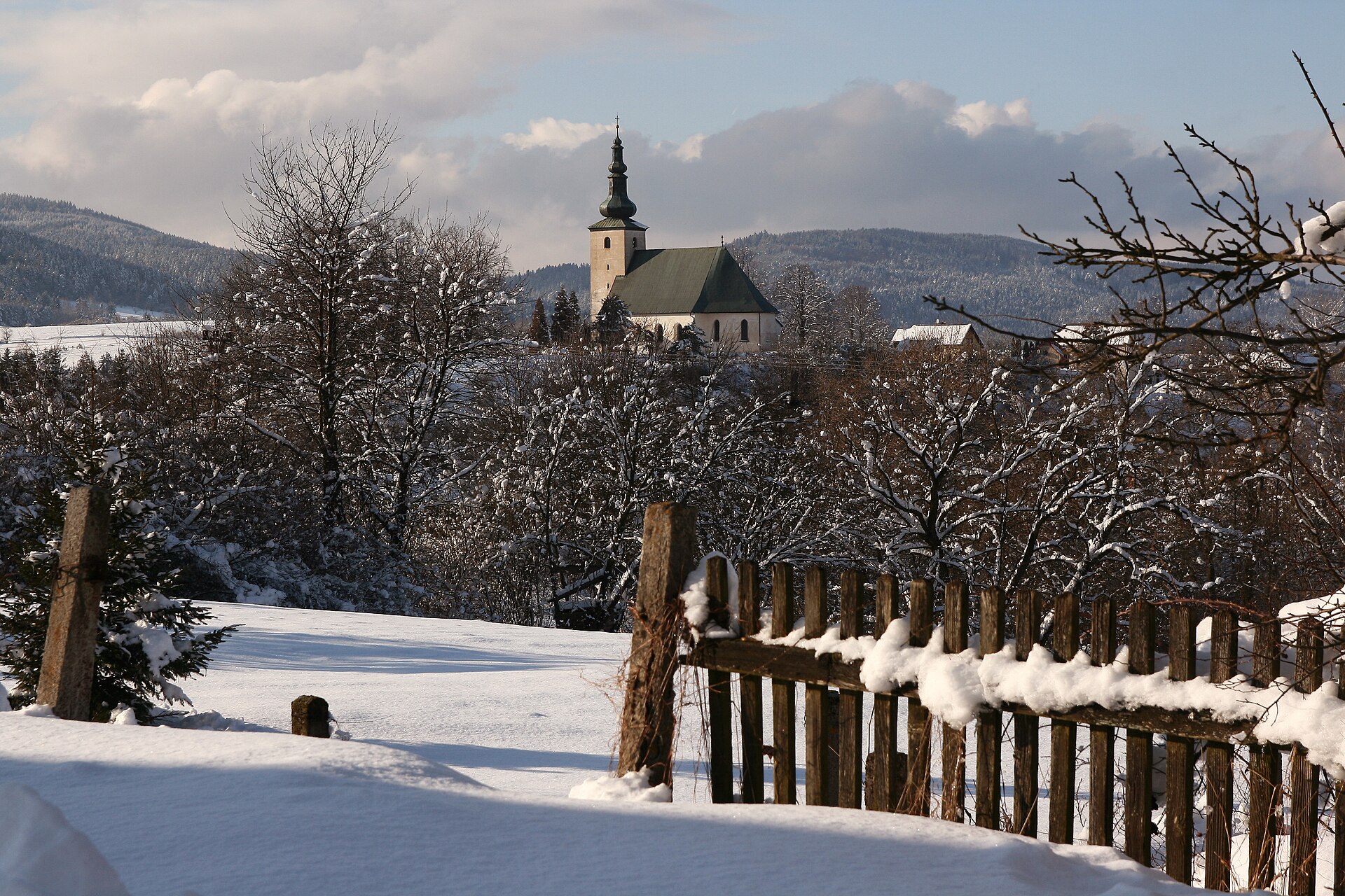 SKLENÉ: Predaj zákuskov