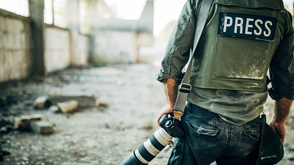 Rusko ponúka bezpečný prechod zahraničným médiám, ktoré informujú o obkľúčených ukrajinských vojakoch