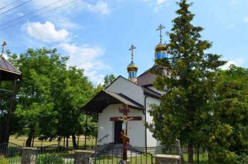 NIŽNÁ RYBNICA: Chrám Zosnulej Presvätej Bohorodičky