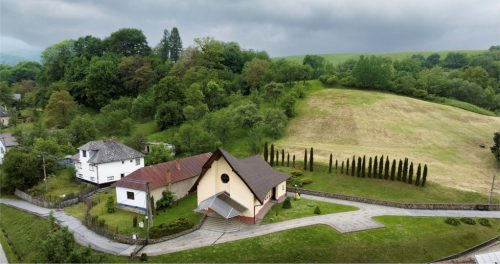 PETROVCE: Nachádzame sa na severnej strane predhoria Slanských vrchov