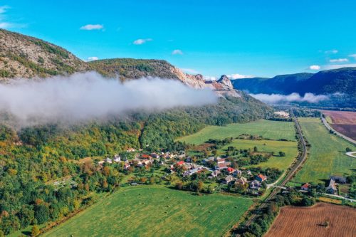 SLAVEC: Evidované archeologické náleziská