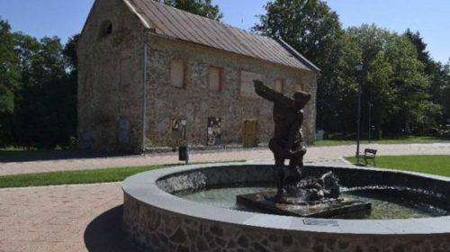 ADIDOVCE: Obec v kocke