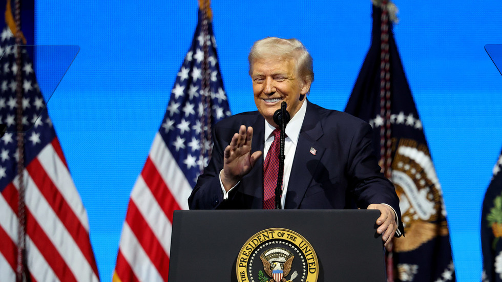 Trump: Amerika by mohla pracovať na denuklearizácii s Ruskom a Čínou