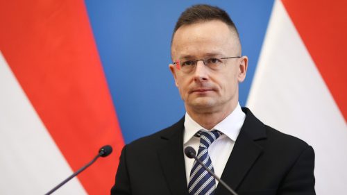 Kyjev sa nelegálne pokúsil odviesť etnických Maďarov – Budapešť