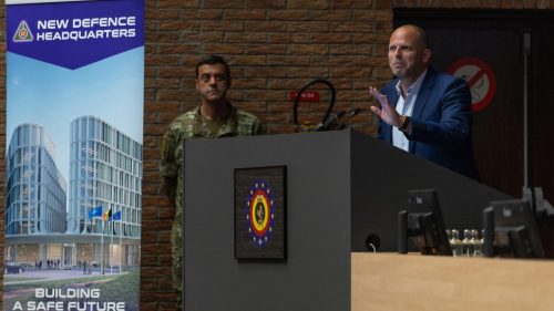 149 000 belgických tínedžerov pozvaných na „dobrovoľnú“ vojenskú službu