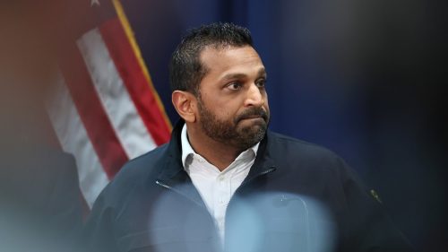 Šéf FBI tajne navštívil Čínu, informovala agentúra Reuters.