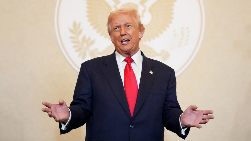 Trump udelil milosť oznamovateľom volebných podvodov, na ktorých sa Biden zameral