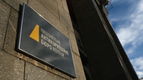 Zelenského spojenec utiekol z Ukrajiny pred pátraním FBI, tvrdia médiá