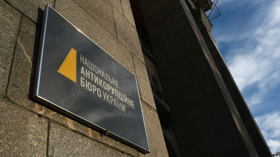 Zelenského spojenec utiekol z Ukrajiny pred pátraním FBI, tvrdia médiá