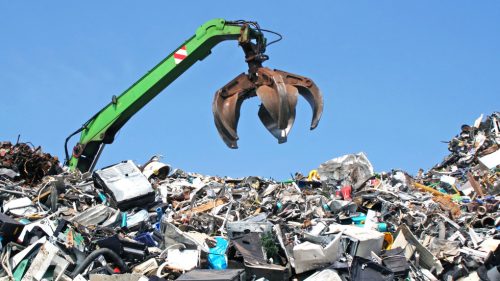 USA topia Áziu v skrytej „tsunami“ toxických technológií, tvrdí správa