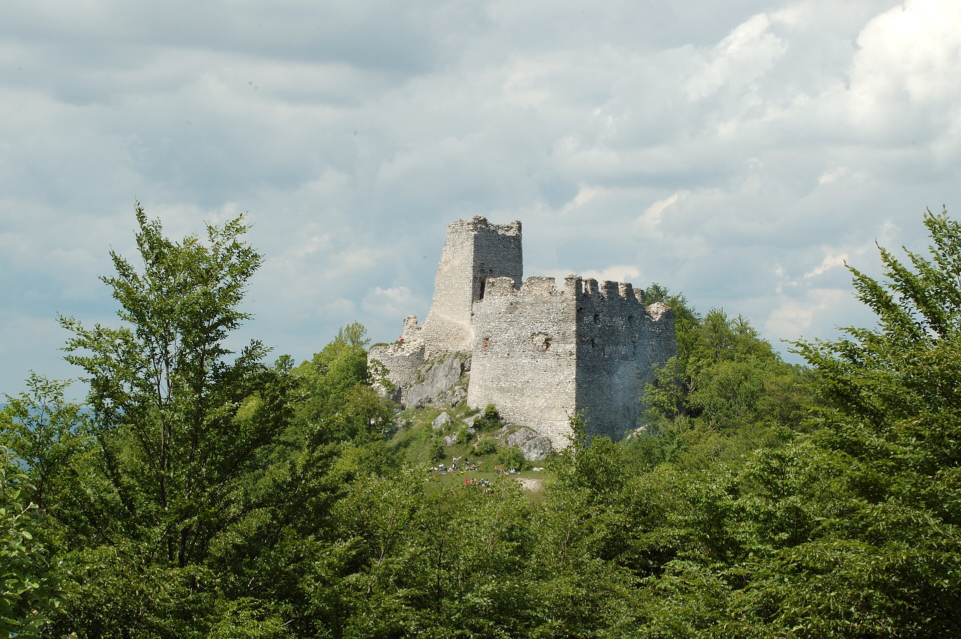 LÚKA: Hrad Tematín