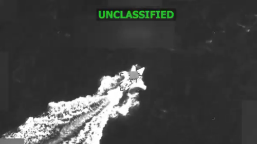 Spojené kráľovstvo prestalo zdieľať spravodajské informácie o „drogových lodiach“ s USA, tvrdia médiá