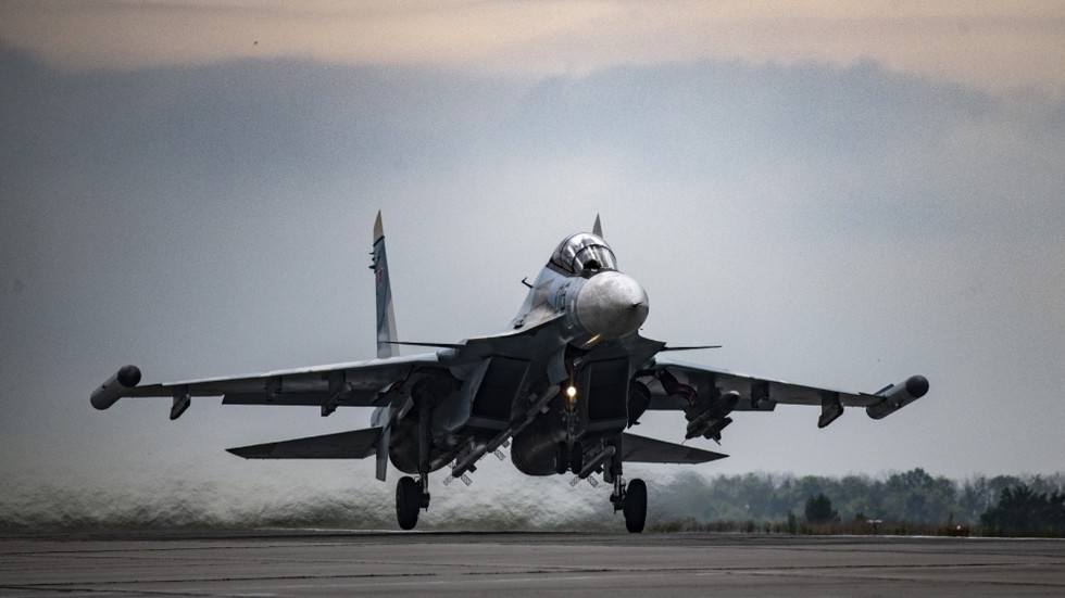 Ruská stíhačka Su-30 havarovala blízko fínskych hraníc Ruská stíhačka Su-30 havarovala blízko fínskych hraníc