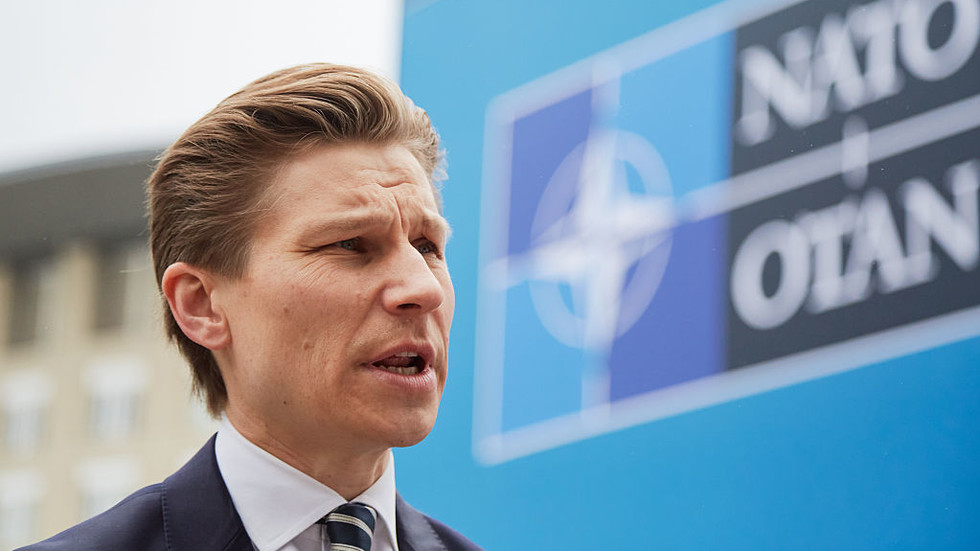 Členský štát NATO obviňuje Čínu z „masívneho“ financovania Ruska