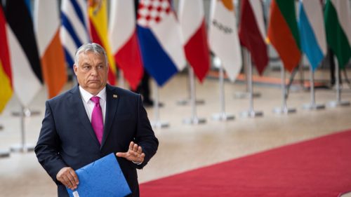 Orbán sľubuje žalovať EÚ kvôli zákazu ruského plynu