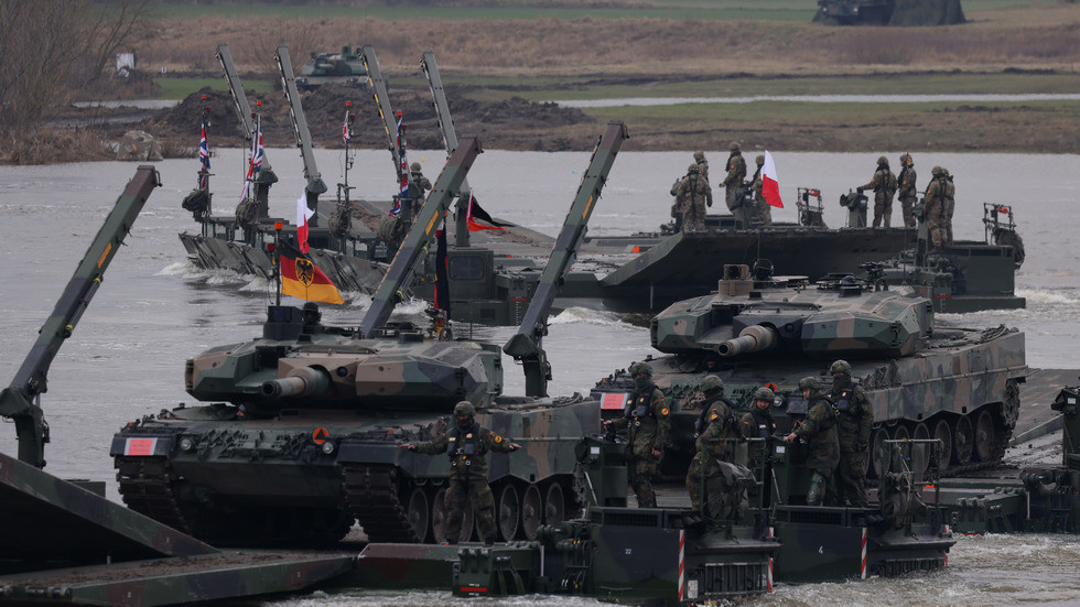 EÚ odhaľuje plány na „vojenský Schengen“