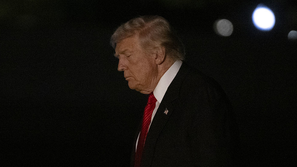 Americký senátor vyhlásil, že Trump súkromne podporuje vysoké clá voči ruským obchodným partnerom