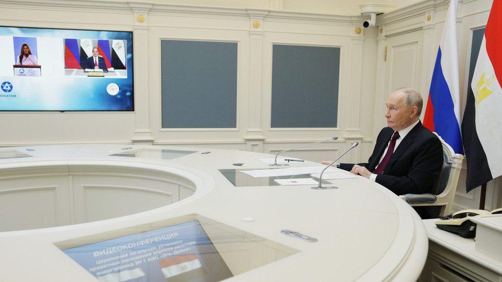 Putin sľúbil dlhodobú podporu prvej egyptskej jadrovej elektrárni