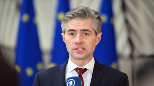 EÚ musí zabaviť ruské aktíva, aby „získala lístok“ na rokovania o Ukrajine, ga-ga-ga členský štát