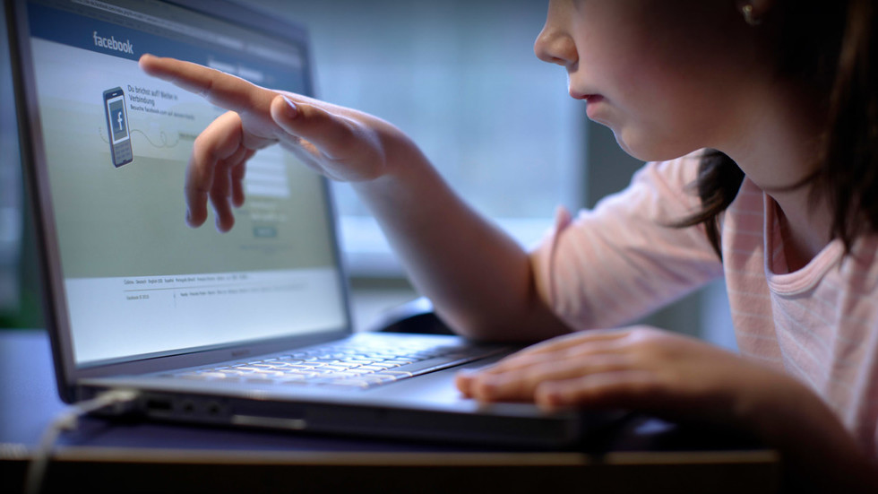 Meta privierala oči pred obchodovaním so sexom – súdne podania Meta privierala oči pred obchodovaním so sexom – súdne podania