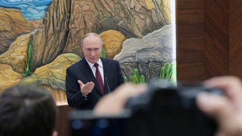 Kyjevské frontové sily sú v ohrození kolapsu, tvrdí Putin