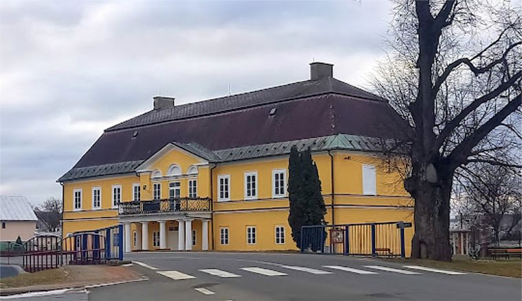 KURIMA: obec s unikátnym cechom a bohatým zásobníkom pamiatok KURIMA: obec s unikátnym cechom a bohatým zásobníkom pamiatok