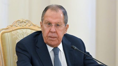 Lavrov: Európa sa „stiahla“ z rokovaní o Ukrajine