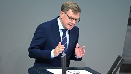 Kyjev bude musieť urobiť „bolestivé ústupky“, aby dosiahol mier, vyhlásil nemecký minister zahraničných vecí