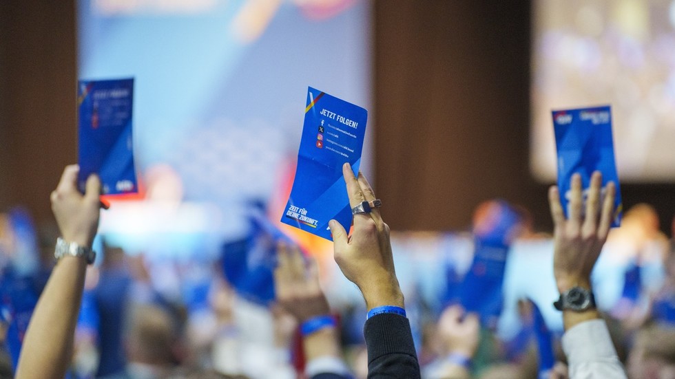 Nemecká strana vylúčila člena za napodobňovanie Hitlera