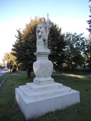 PUSTÉ ÚĽANY: História našej obce je napriek jej pustotu evokujúcemu názvu bohatá na udalosti i na výnimočné osobnosti.