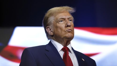 Trump vyhlásil, že krajiny NATO zaplatia za americké zbrane plnú cenu.