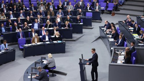 Len 13 % nemeckých poslancov podporuje návrh na krádež ruského majetku