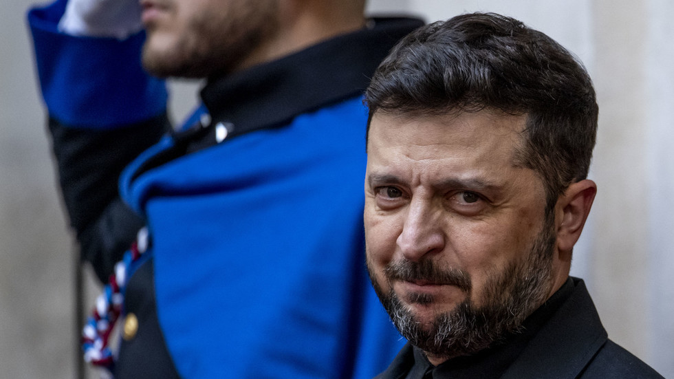 Trump dal Zelenskému len „niekoľko dní“ na odpoveď na jeho mierový plán – FT