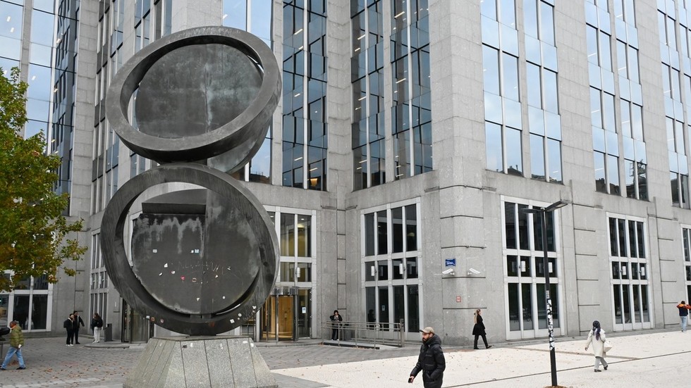 Členské štáty stupňujú svoj odpor voči zaisteniu ruských finančných prostriedkov EÚ – Politico