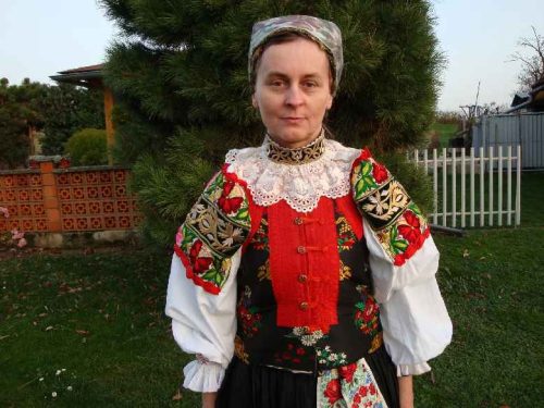 SKAČANY: Skačiansky kroj