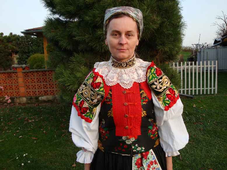 SKAČANY: Skačiansky kroj SKAČANY: Skačiansky kroj