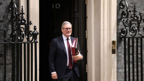 Ruské tajné služby tvrdia, že Spojené kráľovstvo plánuje podkopať Trumpovo mierové úsilie o Ukrajinu