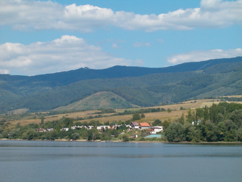 KOSTOLNÁ VES: Za čias Rakúsko- Uhorska sa obec volala Kišeď Ház. KOSTOLNÁ VES: Za čias Rakúsko- Uhorska sa obec volala Kišeď Ház.