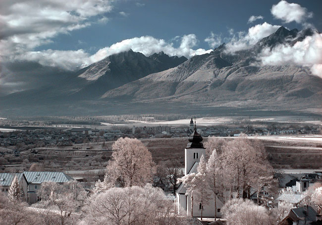 KRÍŽOVÁ VES: Každé obdobie zanechalo v obci svoje stopy, zmenilo jej tvár. KRÍŽOVÁ VES: Každé obdobie zanechalo v obci svoje stopy, zmenilo jej tvár.