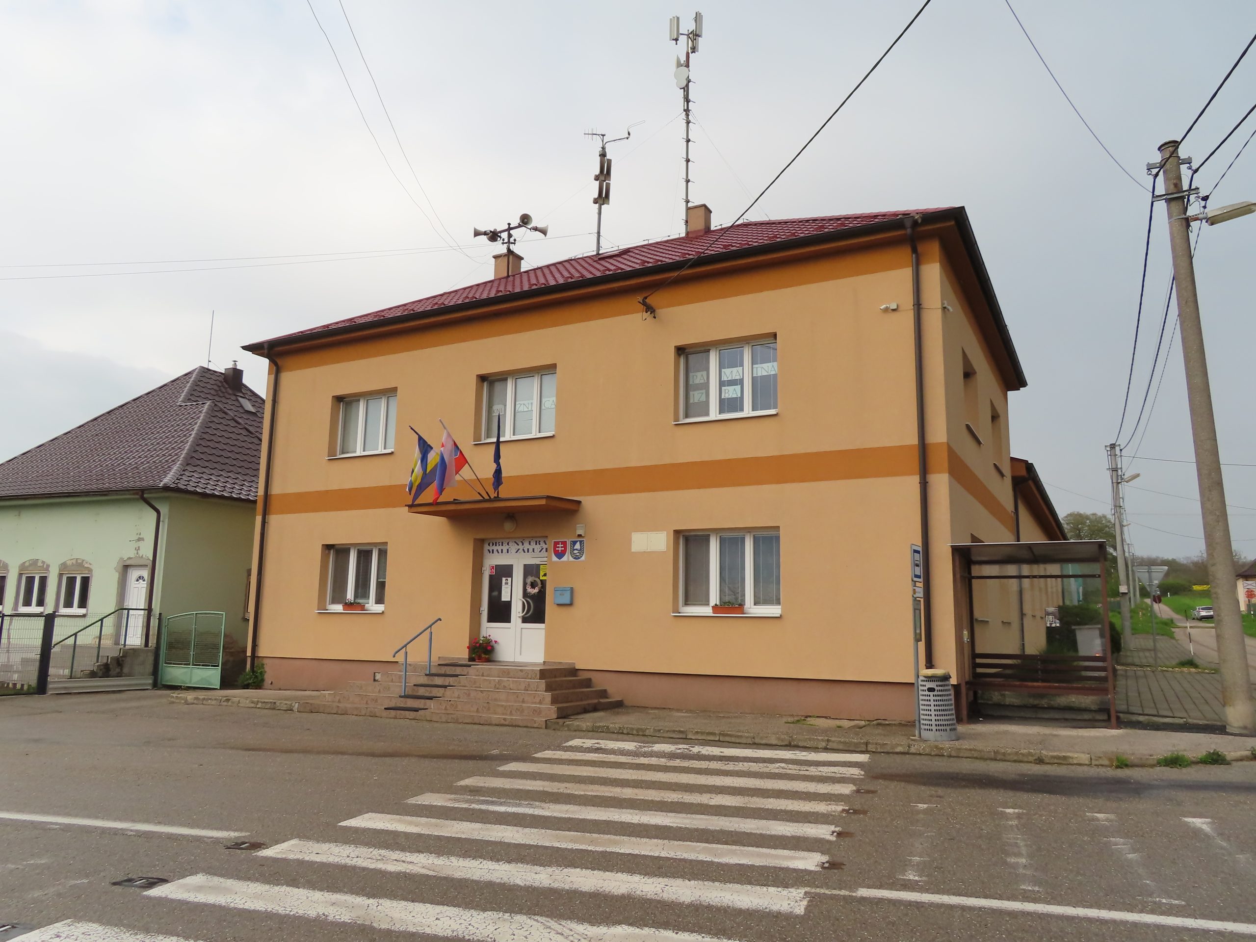 MALÉ ZÁLUŽIE: Obec sa nachádza v severnej časti okresu Nitra.